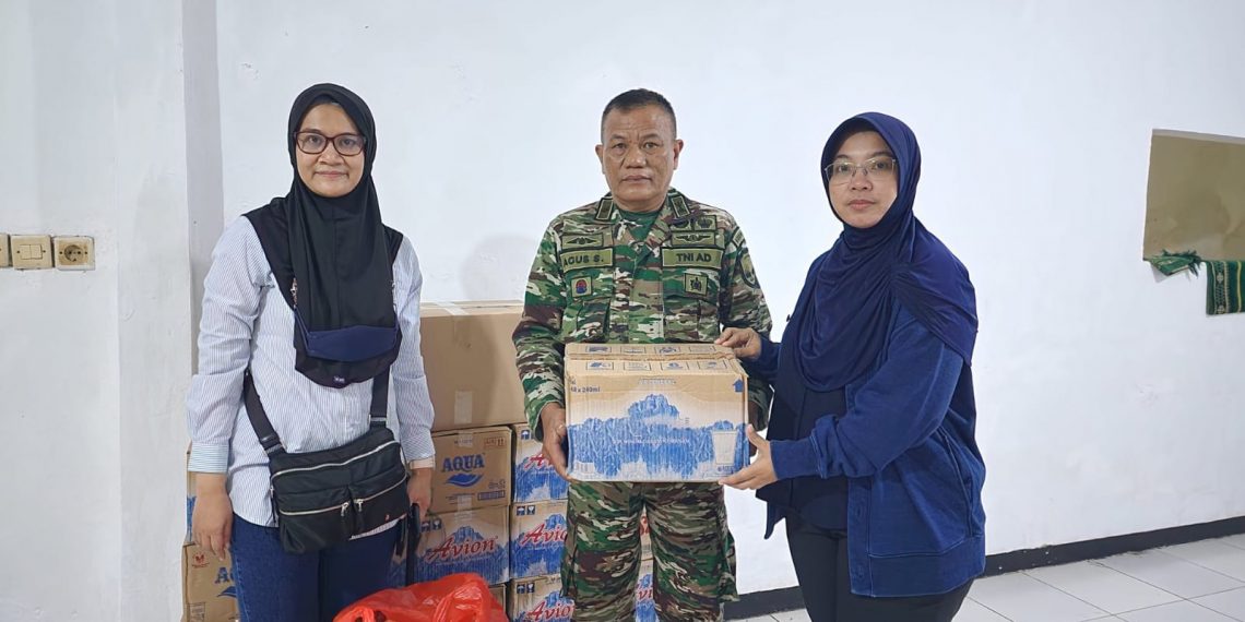 Pertamina Salurkan Bantuan untuk Warga di Plumpang