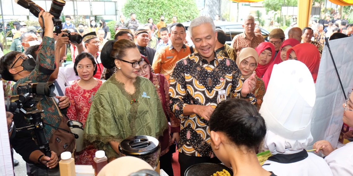 Gubernur Jawa Tengah Resmikan Revitalisasi 7 SMK Program Konsorsium Pengusaha RI