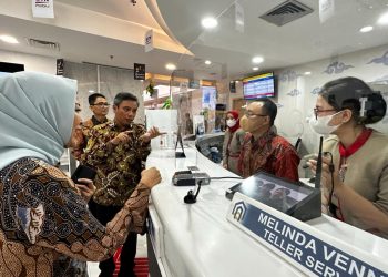 Tinjau Persiapan Outlet BTN