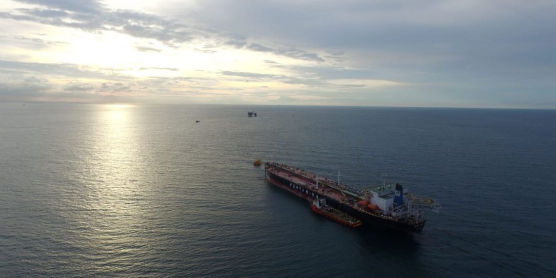 Demi Keamanan, Pertamina Minta Kapalnya Dikawal TNI AL
