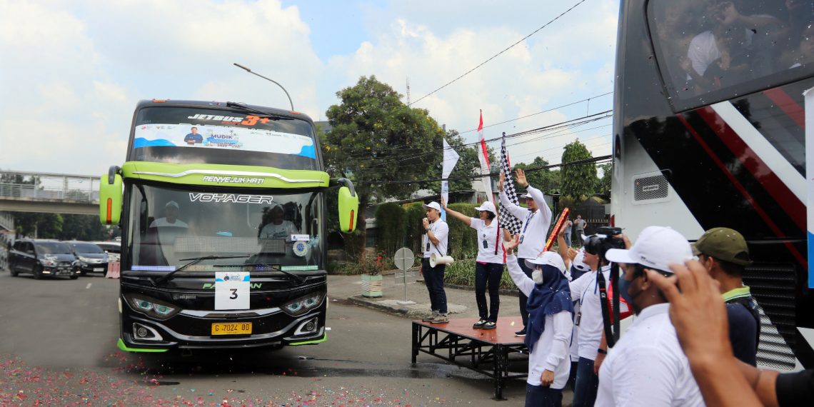 Asabri lepas keberangkatan 200 Pemudik lewat Mudik Bersama BUMN 2023