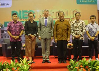 Seminar Internasional Kepemimpinan Indonesia Di Asean