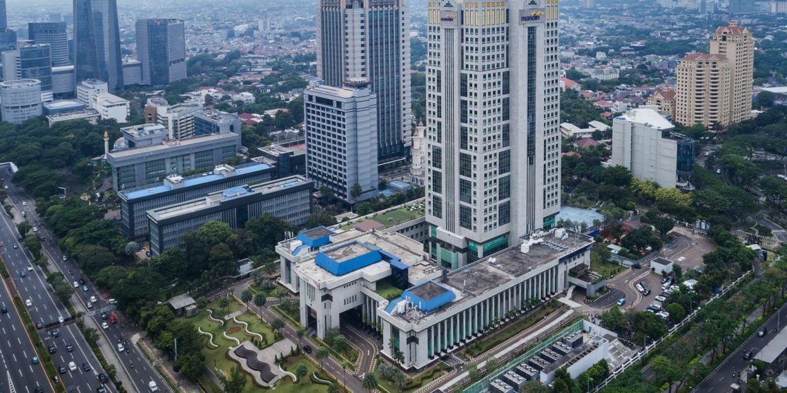 Takjub ! Bank Mandiri Sabet Gelar Bank BUMN Nomor 1 versi Forbes