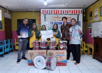 Asabri Serahkan Bantuan Sarana Dan Prasarana Kepada Yayasan Pendidikan Anak Usia Dini (Paud) Al-Akhyar Dan Tk Islam Kartini