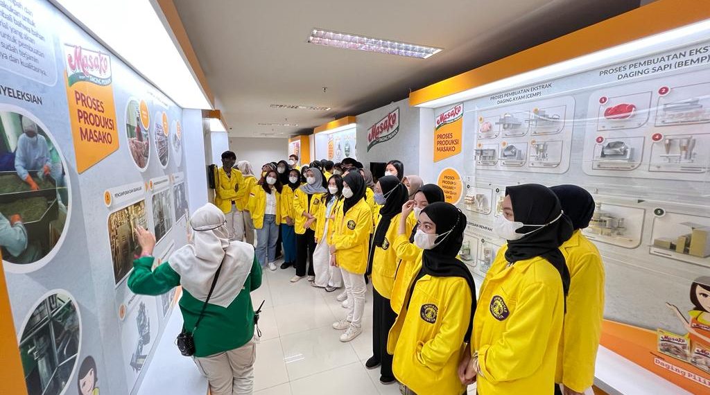 Mengenal Program Knowledge Penerapan Kesehatan & Keselamatan Kerja (K3) dan Aktivitas Ramah Lingkungan di Pabrik Ajinomoto