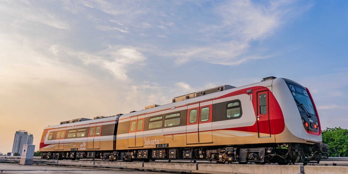 Tarif LRT Jabodebek Dipatok Mulai dari Rp5.000 untuk Kilometer Pertama