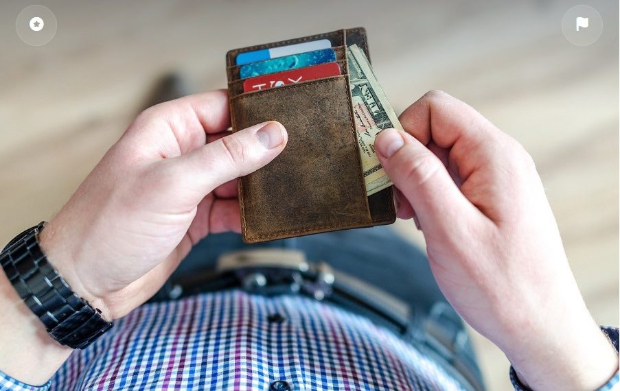 Trik Agar Tidak Terjerat Lilitan Utang Online