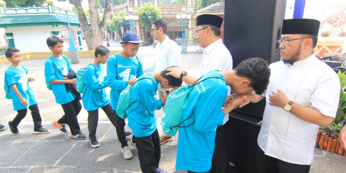 BSI Bahagiakan Yatim dan Dhuafa Se – Indonesia