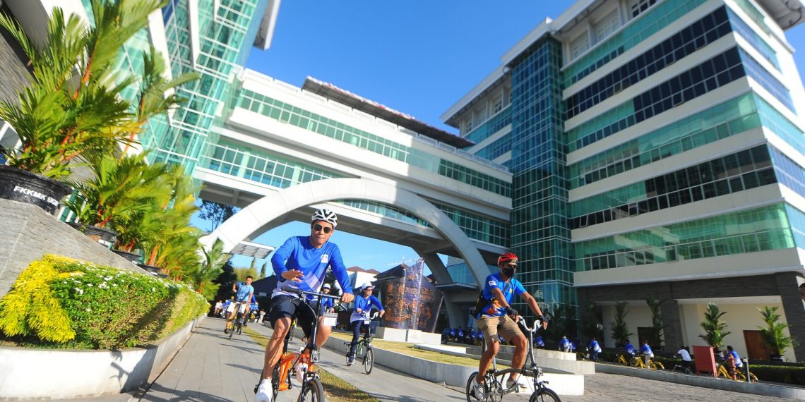 Bank BTN Berikan Bantuan TJSL 50 Unit Sepeda ke UGM