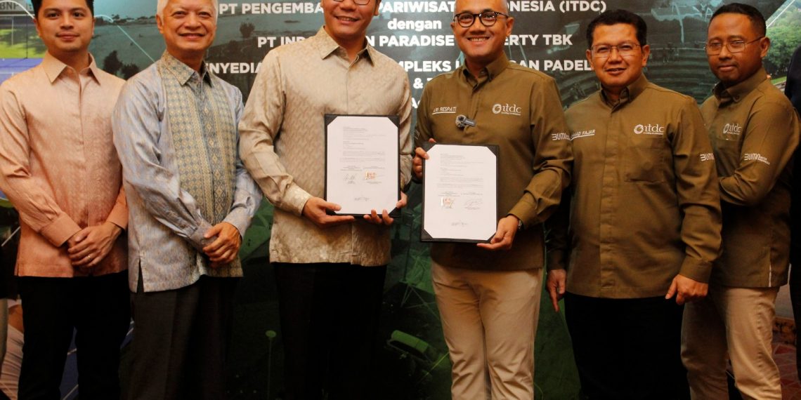 Pengembangan Kompleks Lapangan Padel Tenis di Mandalika dan Nusa Dua