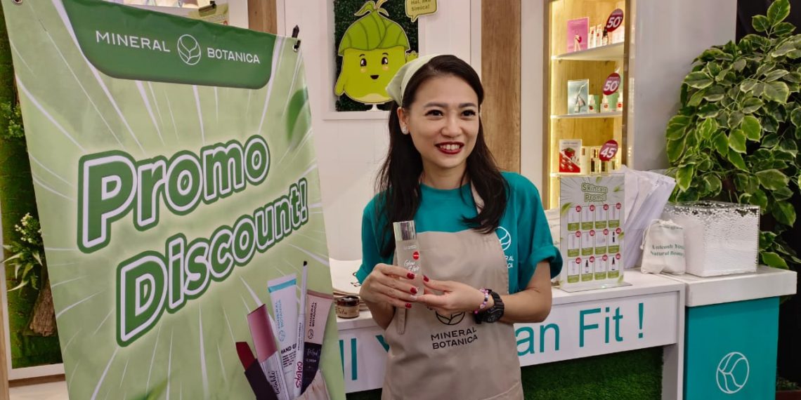 Launching Produk Baru, Mineral Botanica Perkenalkan SiMica di Event Jakarta X Beauty 2023