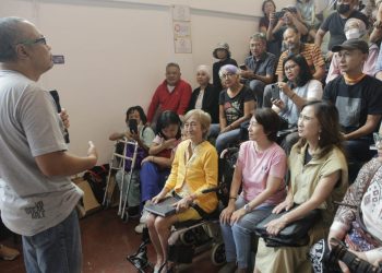 Launching Buku Foto UNBREAKABLE