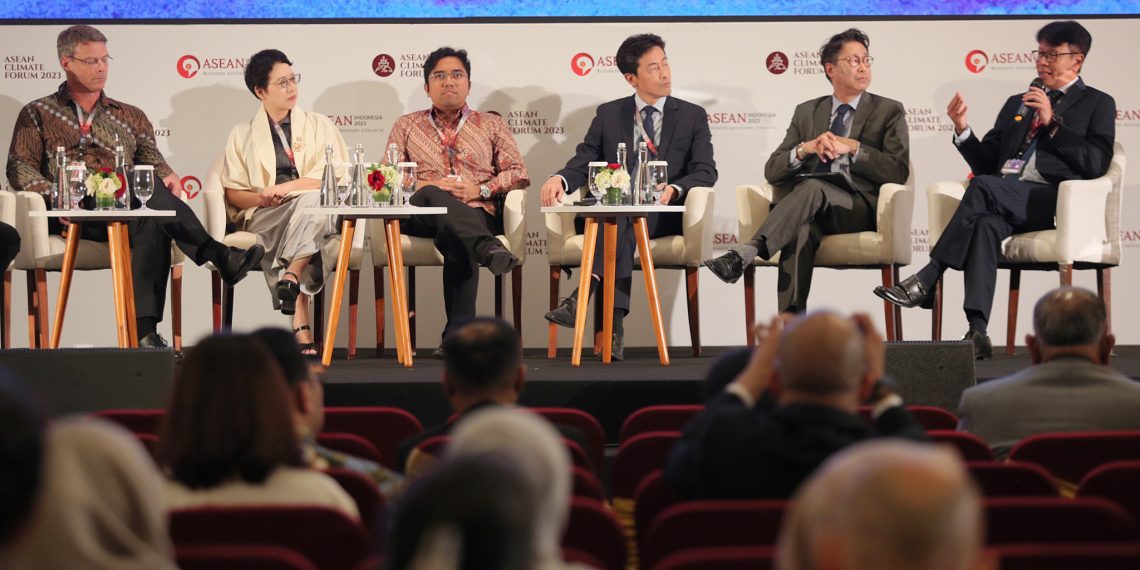 Komitmen Standard Chartered Terhadap Transisi Energi