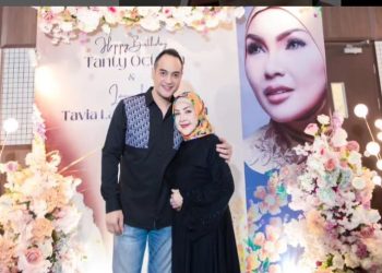 Geser Venna Melinda, Ferry Irawan kini Jatuh ke Pelukan Pengusaha Cantik Kaya Raya, ini Sosoknya