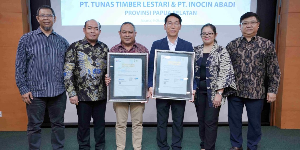 PT Tunas Timber Lestari dan PT Inocin Abadi Raih Sertifikasi Sustainable Forest Management IFCC