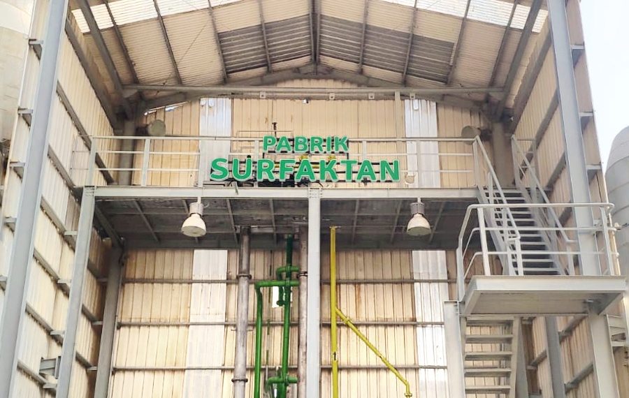 Petrokimia Gresik Suplai 36 Ribu Liter Green Surfactant Untuk Optimalisasi Produksi Minyak Bumi Di Lapangan Walio, Papua Barat