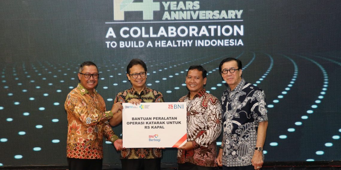 BNI-Kemenkes Berikan Bantuan Peralatan Untuk RS Apung doctorSHARE