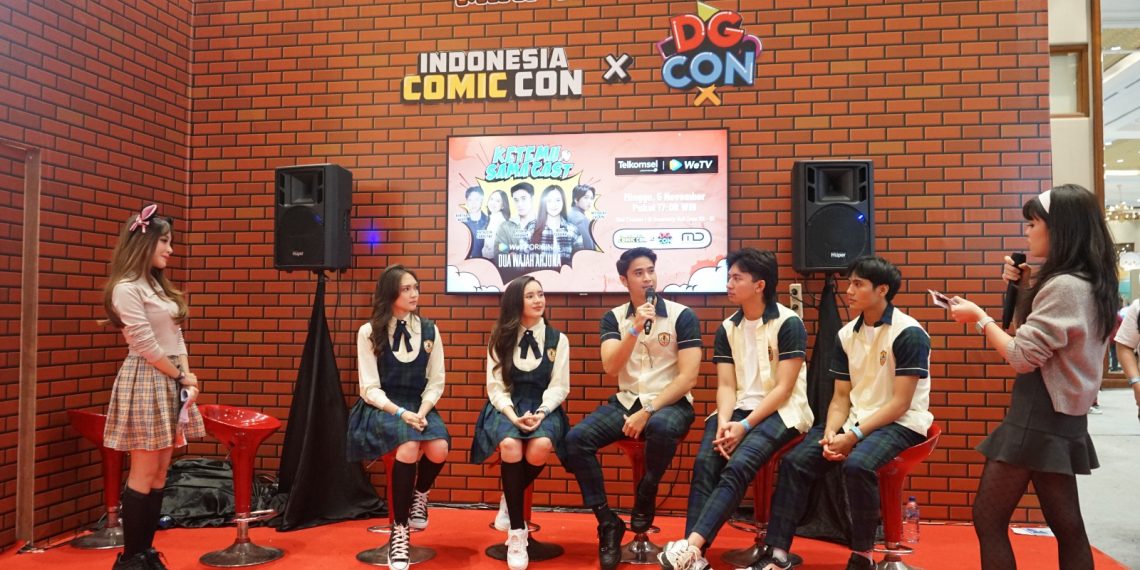 Yesaya Abraham, Beb Tsabina, dan Pemain WeTV Original Dua Wajah Arjuna Lainnya Ramaikan Indonesia Comic Con x DG Con 2023