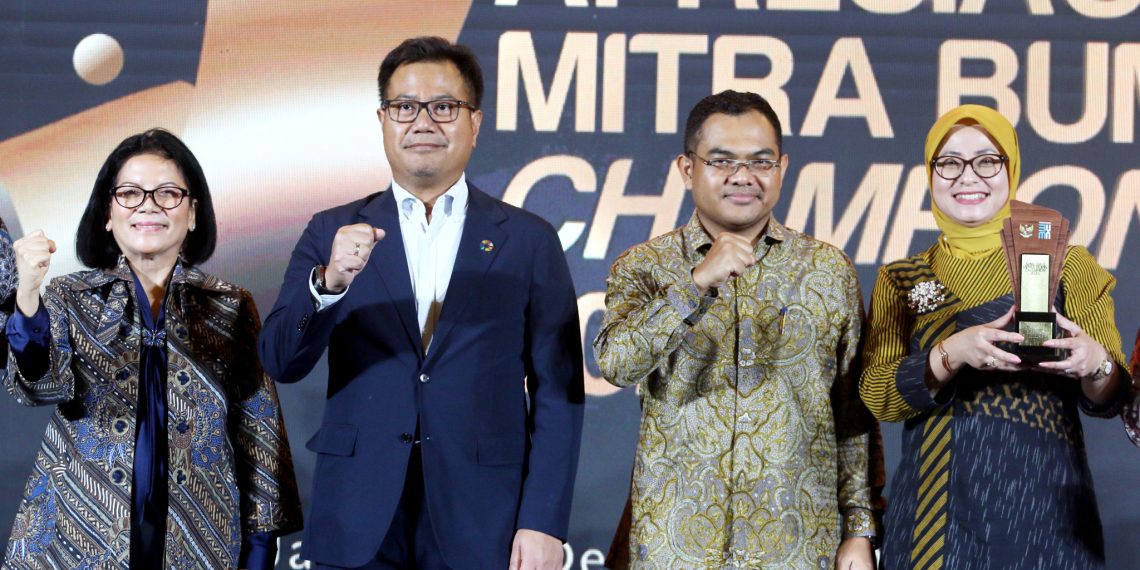 Konsisten Dorong Pertumbuhan Ekonomi, Bank Mandiri Jadi Mitra Kredit Terbaik Kementerian BUMN