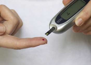 Waspadai Tanda-tanda Kadar Gula Rendah ini, Mulai Gemetaran hingga Pingsan