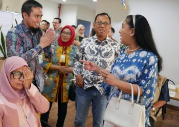 Penglihatan Pulih, Ekonomi Keluarga Sejahtera : Kisah Menyentuh dari Nasabah yang Merasakan Manfaat Program Operasi Katarak Gratis Bank Mandiri Taspen