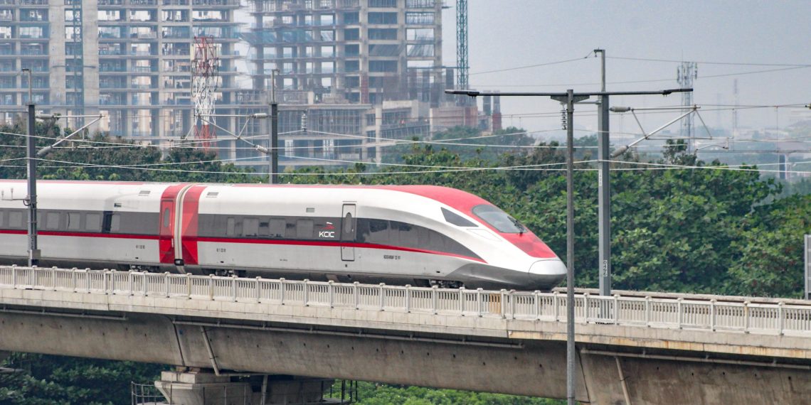 Kereta Cepat WHOOSH Gelar Promo dan Kerja Sama Wisata untuk Tingkatkan Penjualan Tiket