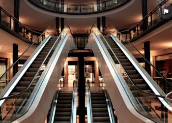 Masyarakat Lebih Senang Mengunjungi Mal Menengah Atas