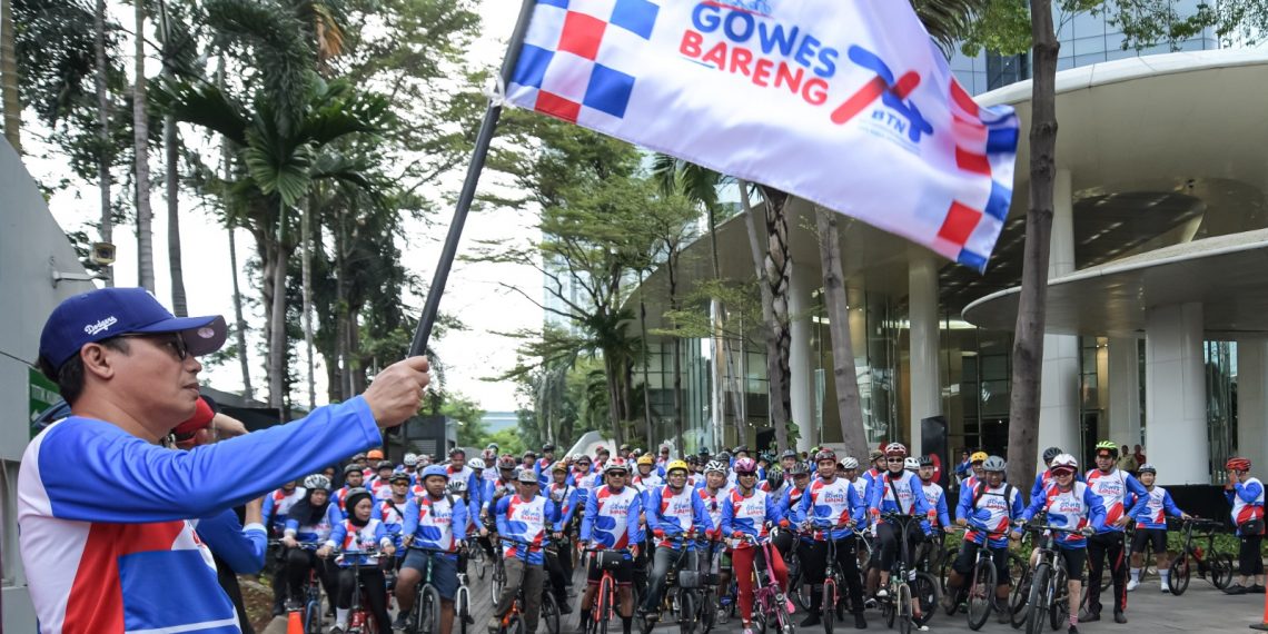 Gowes Bareng Dalam Rangka HUT Ke74 BTN