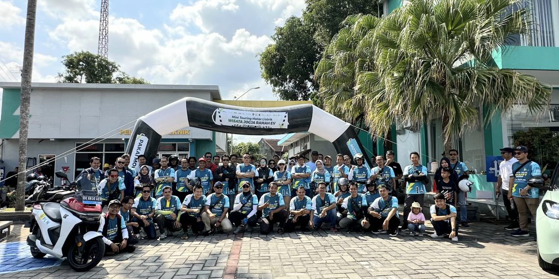 Bersama Sejumlah Komunitas Motor Listrik, PLN Icon Plus Dukung Gelaran Mini Touring Wisata Jogja Ramah EV