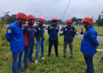 Demi Keamanan dan Keandalan Jaringan, PLN Icon Plus Lakukan Penertiban, Improvement, dan Simplifikasi Kabel FO di Sumedang