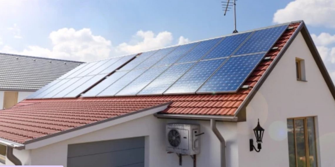 Masyarakat Diuntungkan dengan Adanya Revisi Aturan PLTS Atap?