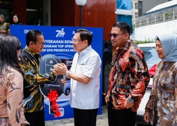 BTN Serahkan Hadiah Mobil dan Motor Listrik kepada Pemenang Program Top Spender Kartu Debit BTN prioritas