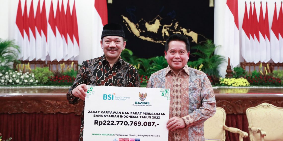 Perkuat Ekonomi Umat, BSI Serahkan Zakat Lebih dari Rp222 Miliar