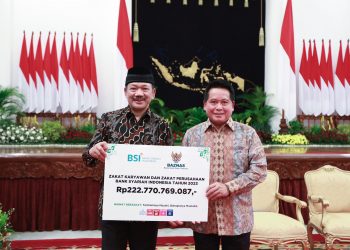 Perkuat Ekonomi Umat, BSI Serahkan Zakat Lebih dari Rp222 Miliar