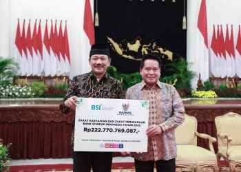 Perkuat Ekonomi Umat, BSI Serahkan Zakat Lebih dari Rp222 Miliar