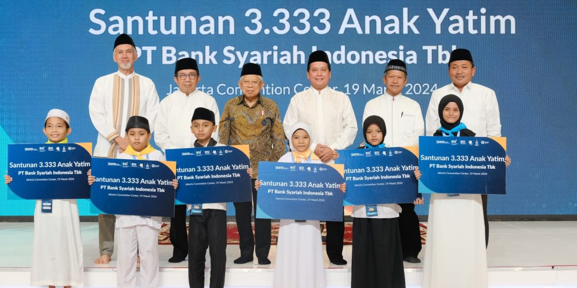 Berbagi Keberkahan, Wapres Hadiri dan Berikan Santunan bagi 3.333 Anak Yatim