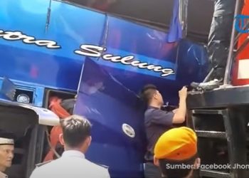 Tabrakan KA Rajabasa dan Bus PO Putra Sulung Tewaskan 1 Orang