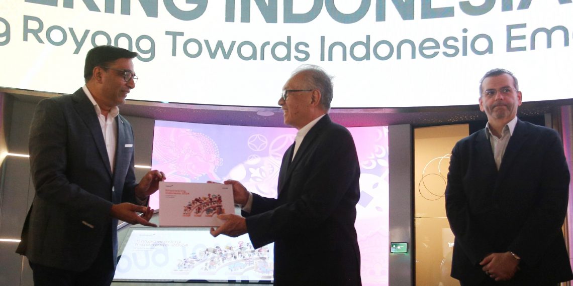 Indosat Ooredoo Hutchison Luncurkan Empowering Indonesia Report 2024