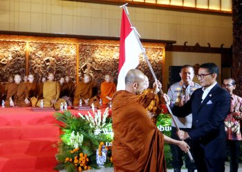Penyambutan dan pelepasan Bhikkhu Thudong di TMII