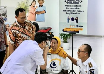 Mantap Melihat, Bank Mandiri Taspen Gelar Operasi Katarak  di Makasar dan Medan