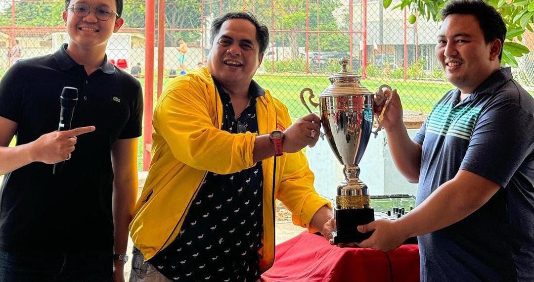Alumni Fakultas Hukum UI Gelar Turnamen Memperebutkan Piala Robby F. Asshiddiqie.