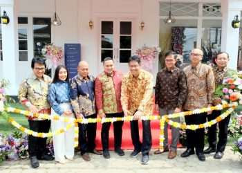 Dukung UMKM Batik, LPS Resmikan Rumah Batik Fractal di Sukabumi