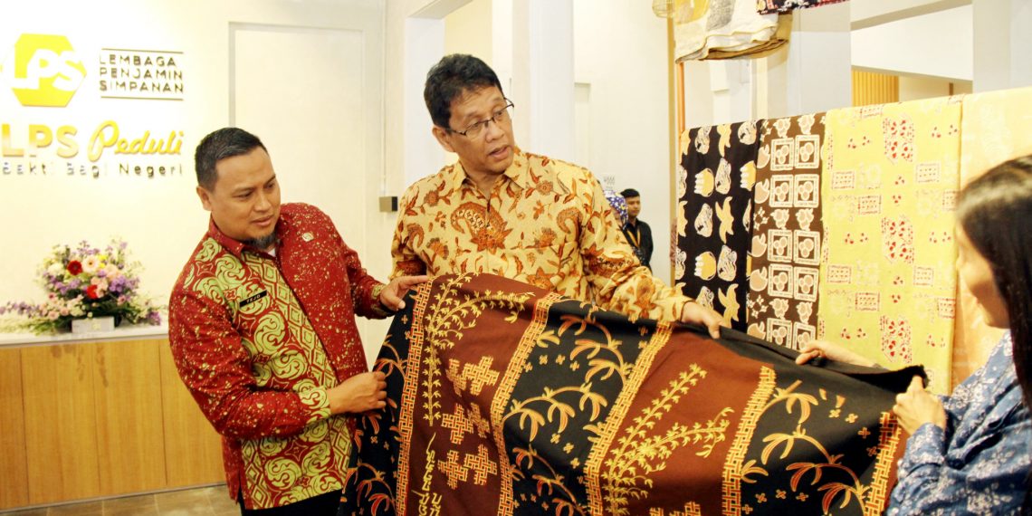 LPS Resmikan Rumah Batik Fractal