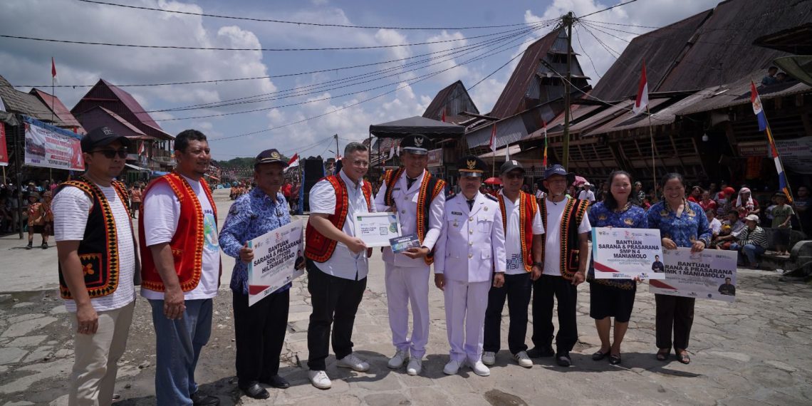 Mandiri Capital Indonesia Berpartisipasi di Program Relawan Bakti BUMN 2024 di Desa Wisata Hilisimaetano, Nias Selatan