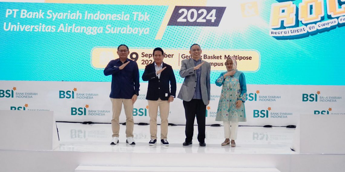 Gelar Program Literasi di Jatim, BSI Salurkan Beasiswa Rp 10 Miliar bagi Mahasiswa di Jawa Timur