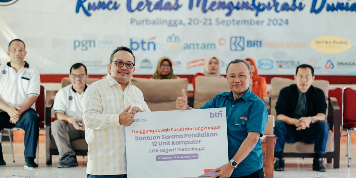 BTN Serahkan Bantuan Sarana Pendidikan ke SMAN 1 Purbalingga