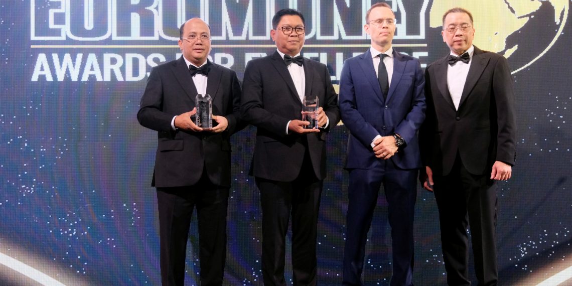 Jadi Paling Baik, Bank Mandiri Sabet Dua Penghargaan Euromoney Award for Excellence 2024