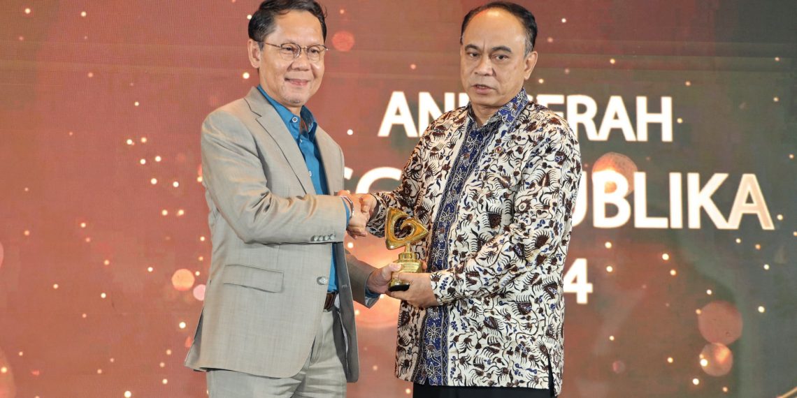 Terapkan Laporan Keberlanjutan yang Transparan, BNI Raih Penghargaan Anugerah ESG Republika 2024