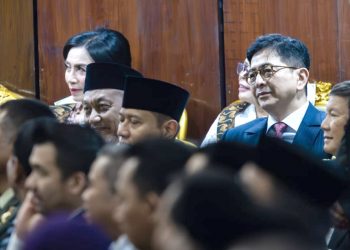 Ketua Kadin Hadiri Pelantikan
