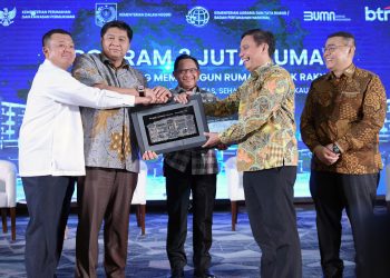 Bersama Tiga Menteri, Dirut BTN Paparkan Solusi Pencapaian Program 3 Juta Rumah